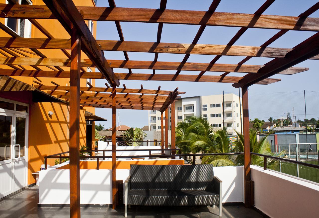 אקרה M Suites Hotel מראה חיצוני תמונה