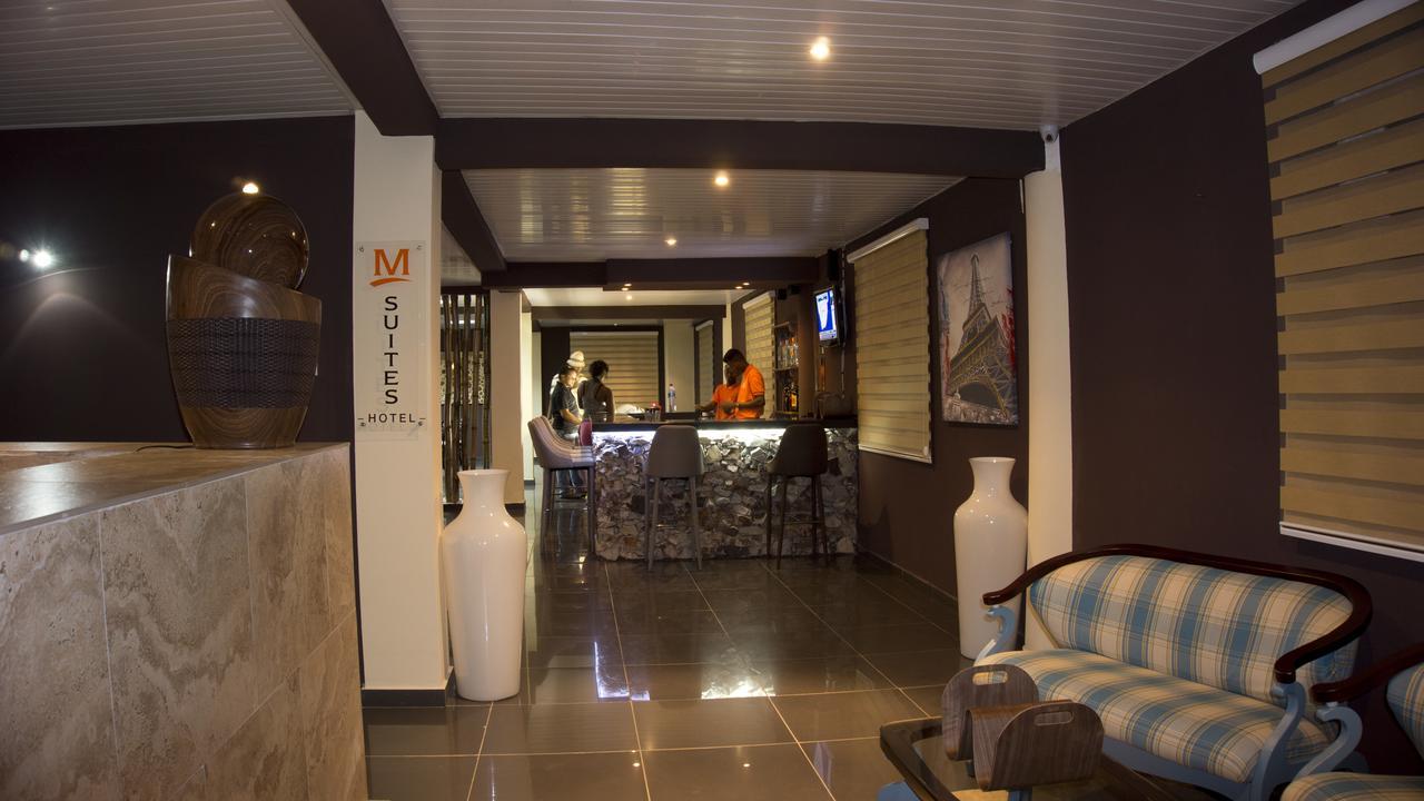 אקרה M Suites Hotel מראה חיצוני תמונה